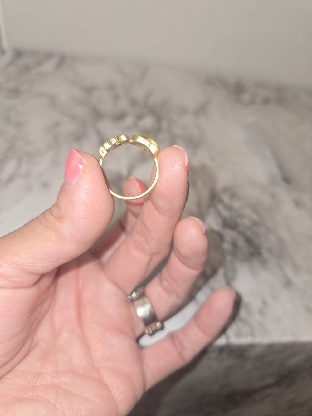 Toryburch Ring - Picture 3 of 6
